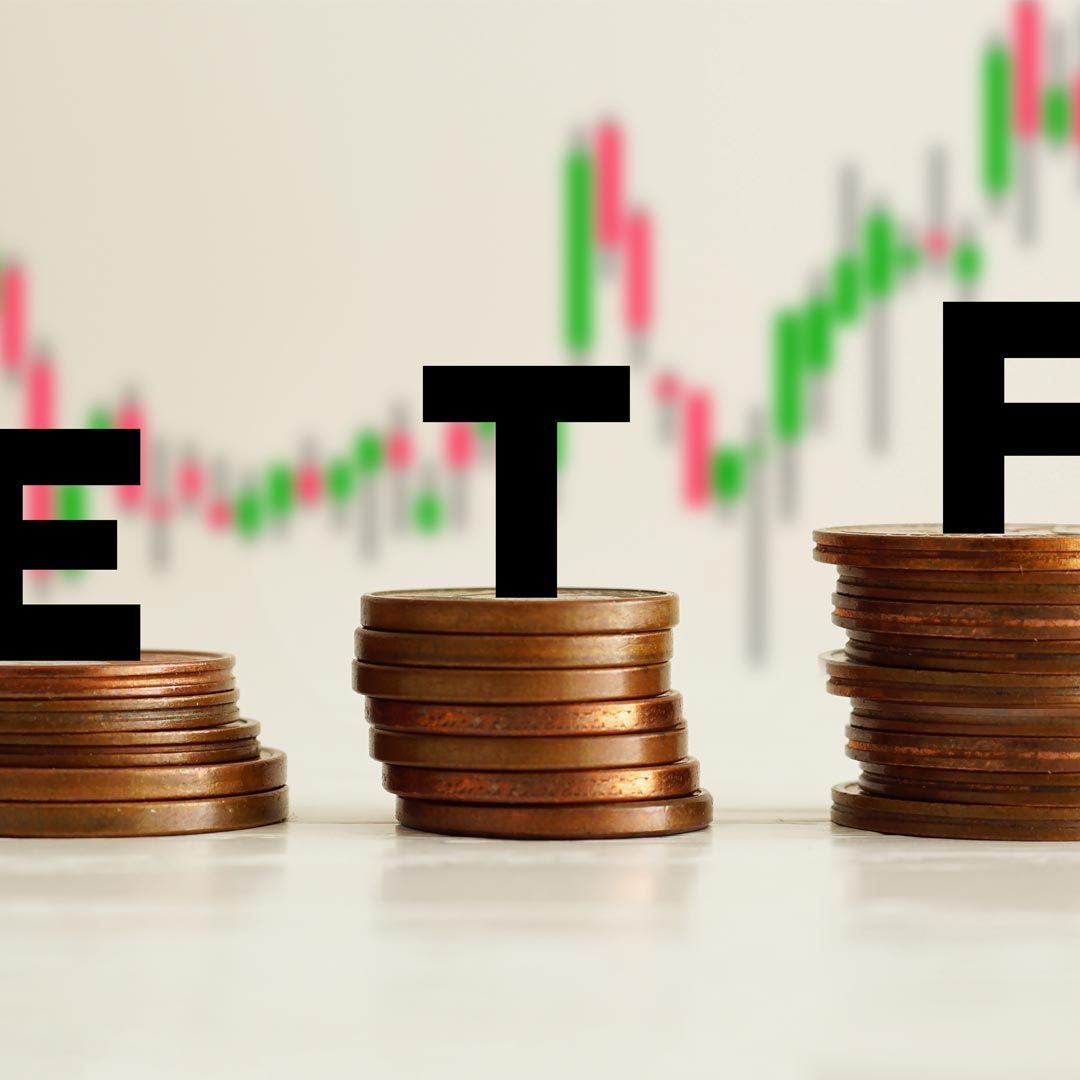 台股狂飆「躺著賺」？退休族該追高嗎？專家揭個股、ETF配置關鍵