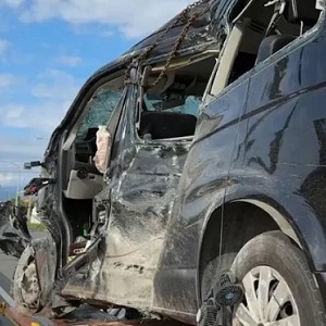 「上學路途遠」台東暖爸載7學生遇死亡車禍傷重不治，兒也在車上......