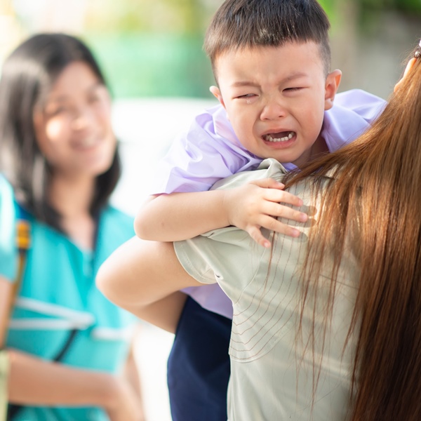 開學首周學童還沒收心！專家提醒：當心孩子 4 種生心理反應恐是不適應表現