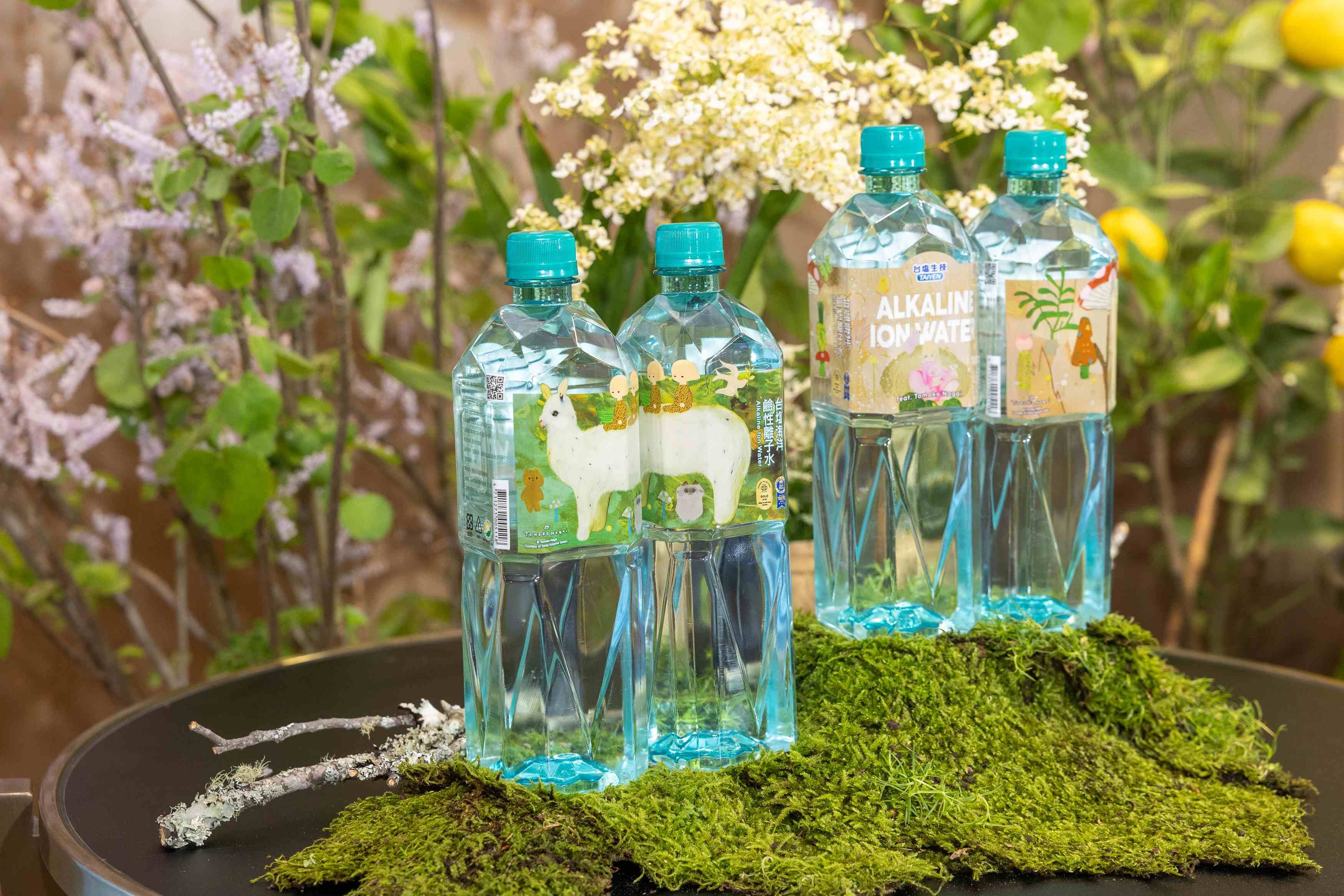 台塩海洋鹼性離子水攜手日本藝術家長井朋子：2026藝術聯名瓶限量登場，女神曾愷玹現身溫柔力挺台灣好水