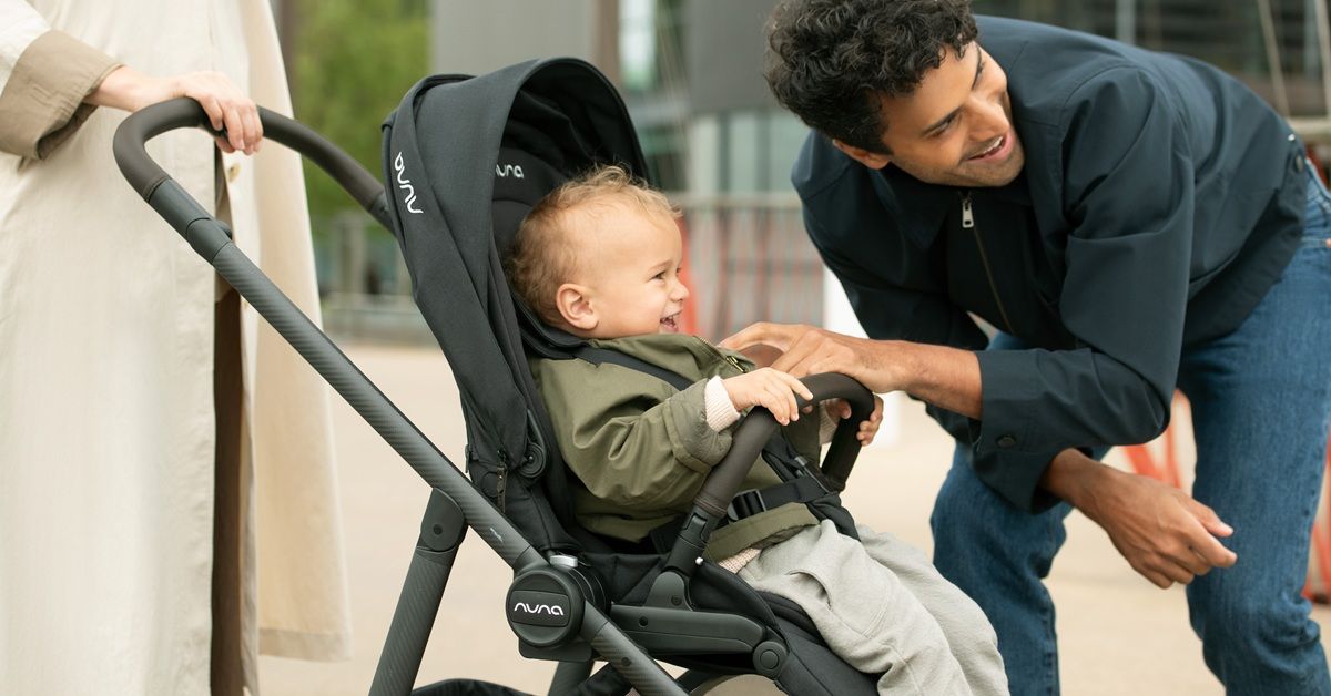 碳纖維推車是2026熱門話題！台灣爸媽最推薦這品牌：天使寶寶一路舒適出門更Chill，精緻化育兒這樣選！