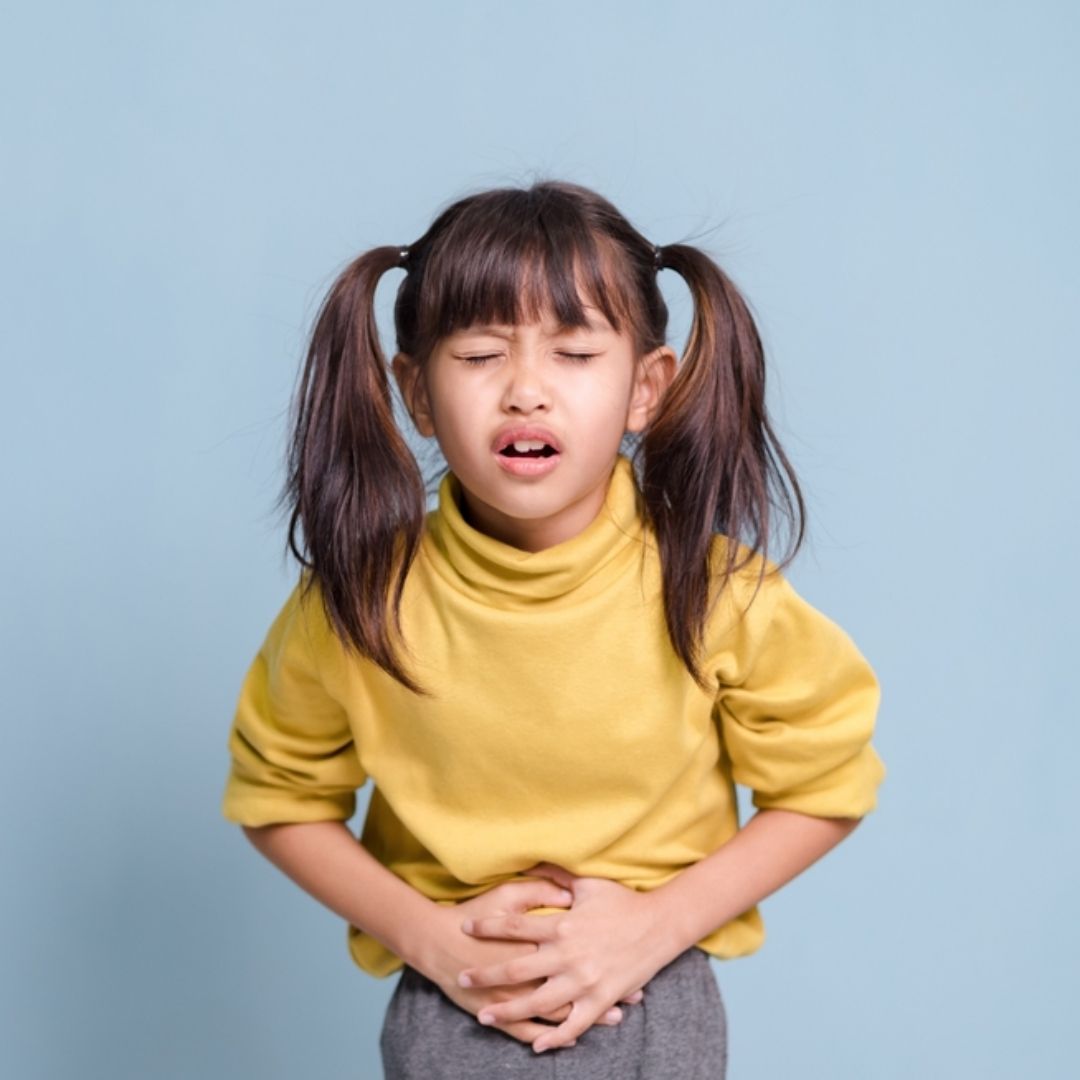 孩子喝韓乳酸菌飲料，拉肚子、腹部劇烈疼痛，家長一看瓶身標示大驚！12歲以下避免飲用