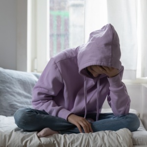 為何兒少自殺人數創三年新高？孩子又為何不求助？提醒你關注在課堂打瞌睡的孩子