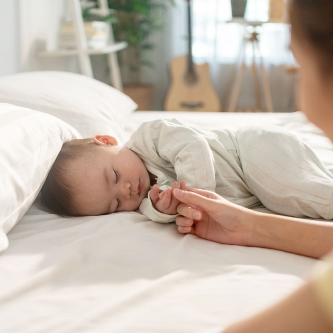 為什麼我的寶寶睡眠會斷斷續續？不一定是「睡眠壞習慣」，6大氣質特徵可能影響入睡