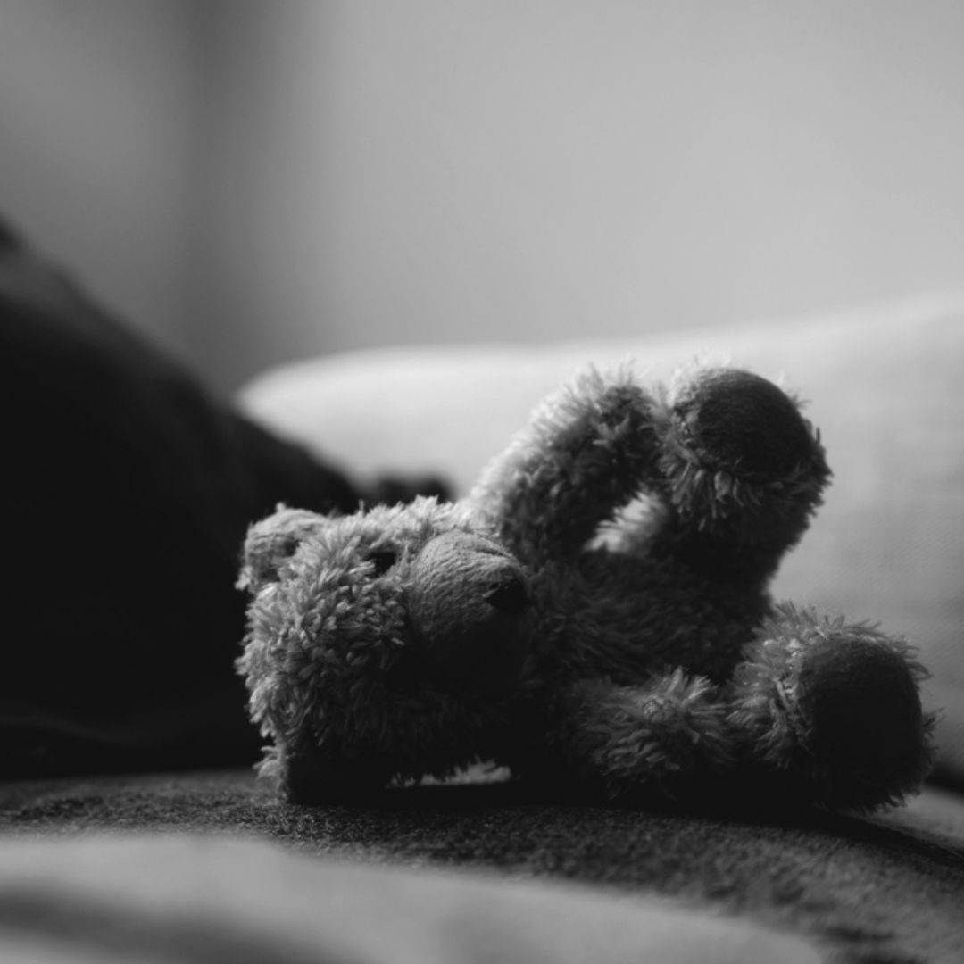 台南2惡保母聯手虐嬰，「掌摑、重摔」虐6嬰，男嬰腦部嚴重萎縮