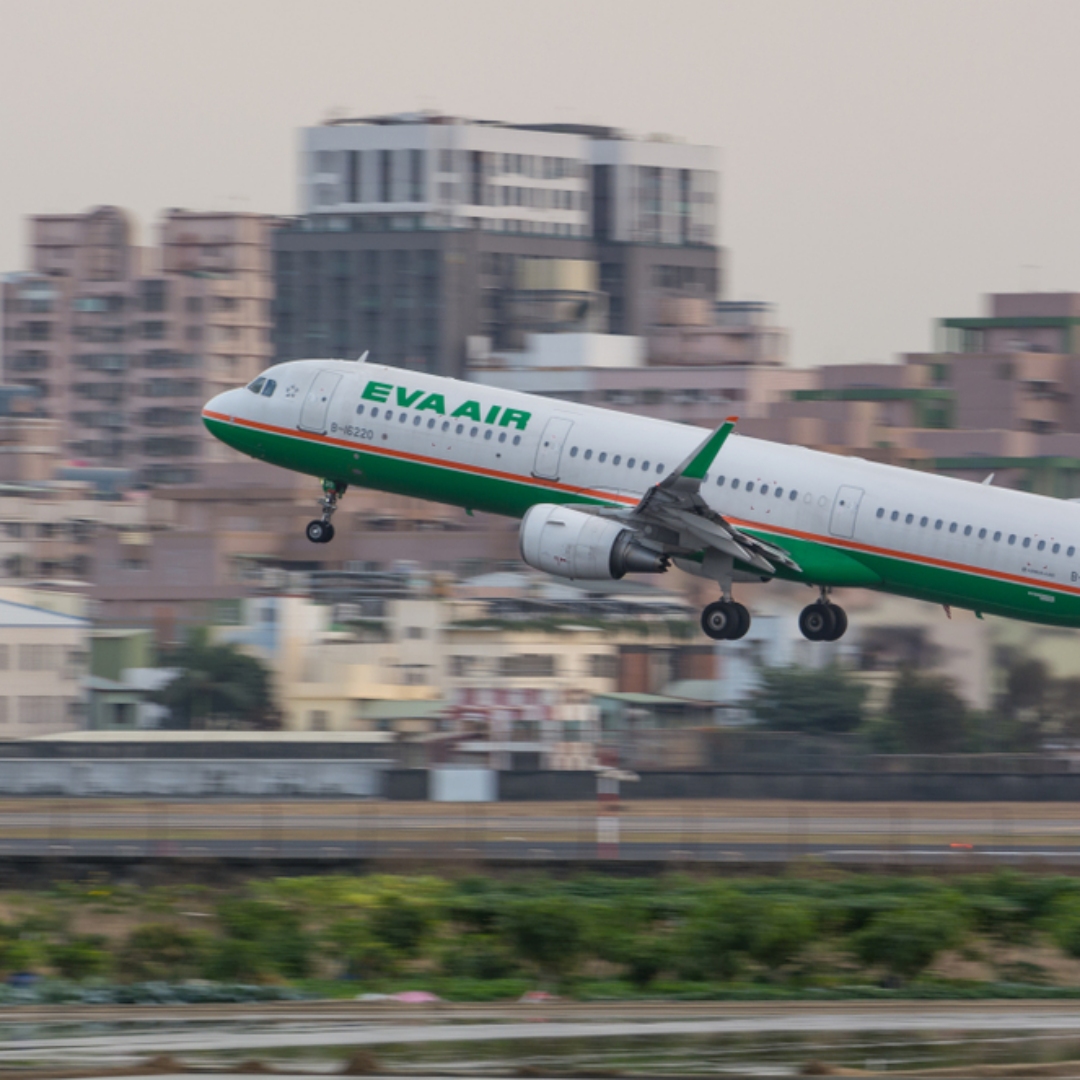 長榮航空遭60多名空服員申訴，育嬰留停影響調薪引發爭議