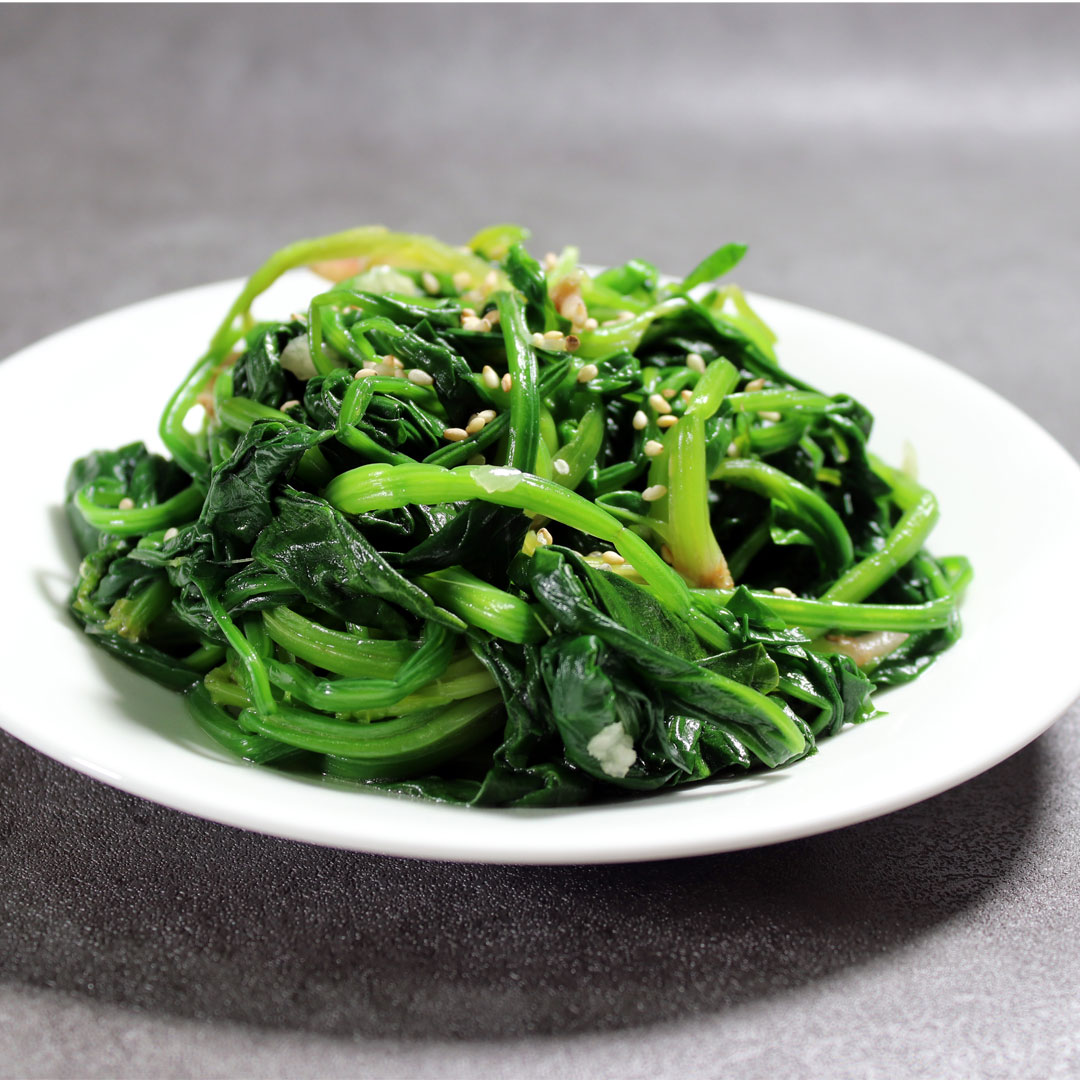 秋冬吃菠菜感受身體3個明顯變化！「最營養部位」別丟，內行人都吃它