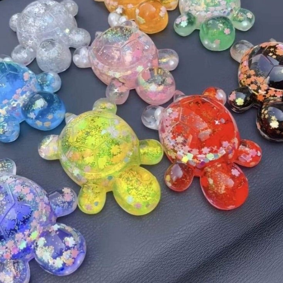 6月大嬰兒玩「流沙烏龜」差點一命嗚呼！流沙玩具、捏捏樂、液體填充玩具，對3歲以下幼兒有高度風險！