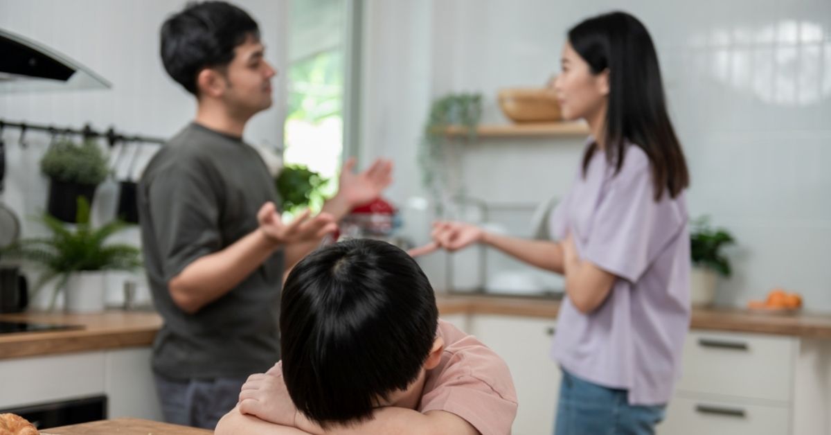 當伴侶的行為傷害孩子，停止改變他之後，孩子怎麼辦？只能勸孩子忍耐？