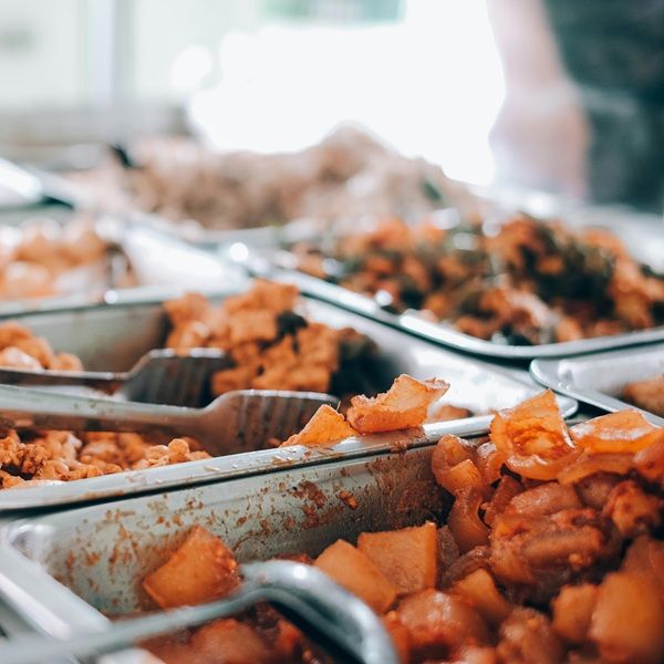 天氣漸熱小心「食物中毒」！醫：你的5個日常習慣正讓食物變得危險