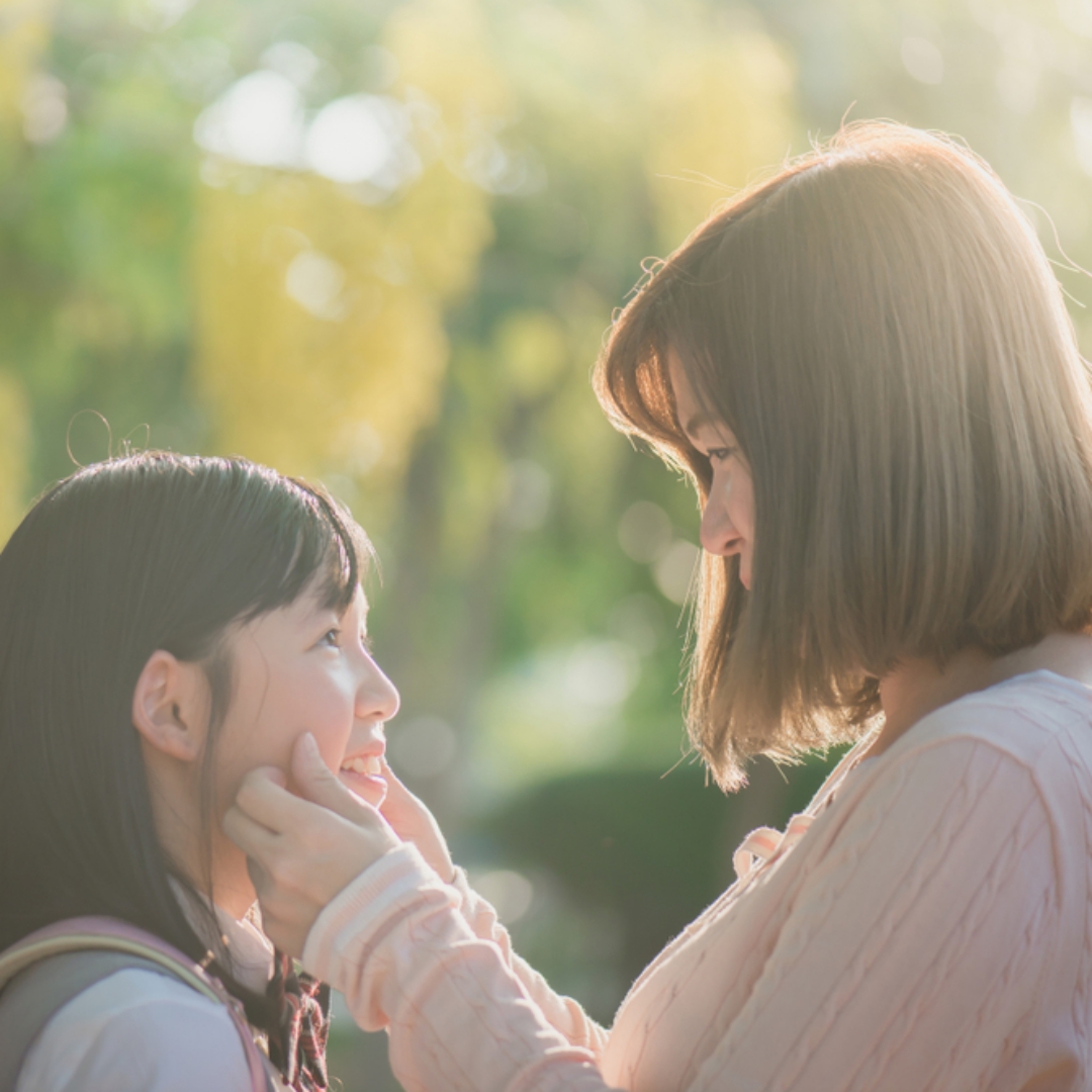 孩子開始對愛情好奇？怎麼和他們談愛情？「3不1要」溝通技巧提升親子關係