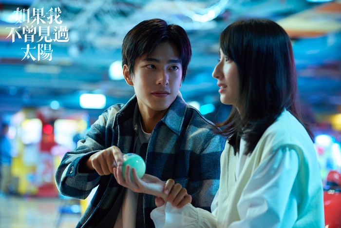 《如果我不曾見過太陽2》大結局！7 個啟示給爸媽一堂陪伴課：當孩子活在黑暗裡，陪著他，比拉他出來更重要