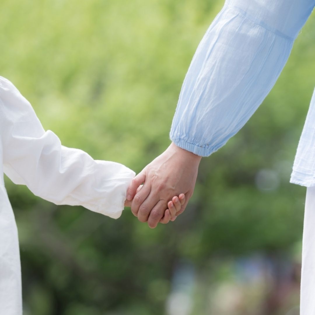 該怎麼跟繼子女好好建立關係？讓孩子決定距離與節奏，別強求親密