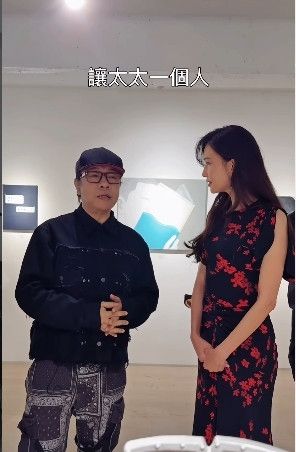 「我不知道我要去哪裡。」蔡康永畫展靈感來自媽媽，林志玲一句「我懂」，讓他紅了眼眶