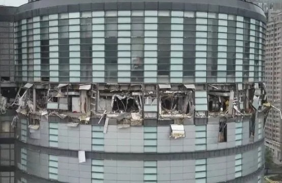 新光三越氣爆澳門2歲女童頭重創腦死亡！搶命23天，跟著阿公阿嬤一起走了