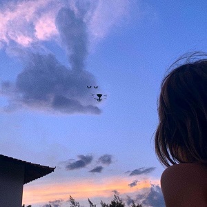 和孩子一起玩小遊戲！愛爾蘭藝術家童趣「每日雲」，簡單幾筆繪出無限創意