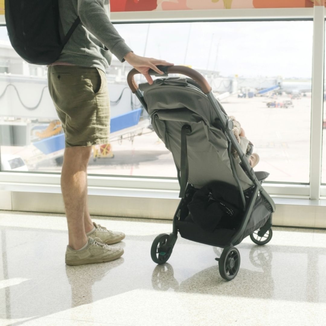 台灣厭童症到底多嚴重？4月嬰搭機只是咿咿呀呀也被罵！家長挨轟「自私」