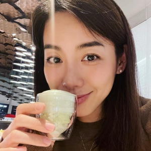 林可彤的惆悵，媽媽才懂：當發現孩子同學的媽媽小自己一輪......
