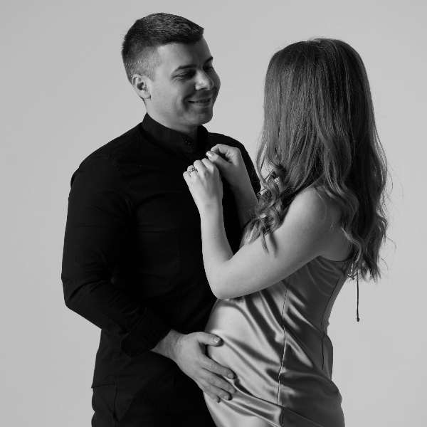 殘酷送命題二選一！男子苦惱「老婆臨盆和母親罹癌末期」該選誰？面對兩位摯愛怎麼選都不對