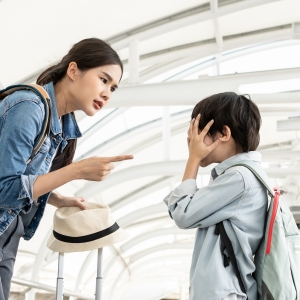 你很挑剔？有選擇困難？有控制狂父母，孩子成年後10特徵