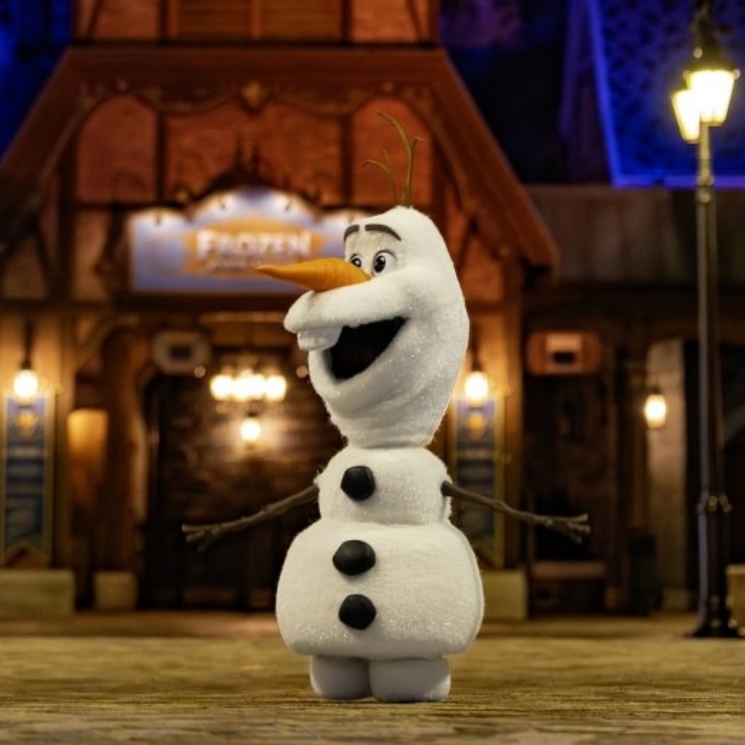 雪寶機器人來了，超逼真還原！迪士尼公布，明年可以在這兩個「迪士尼樂園」看到