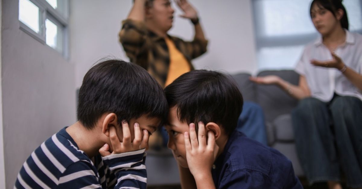 別在孩子面前談論夫妻問題？夫妻關係不好時，別假裝沒事，有些話一定要對孩子說