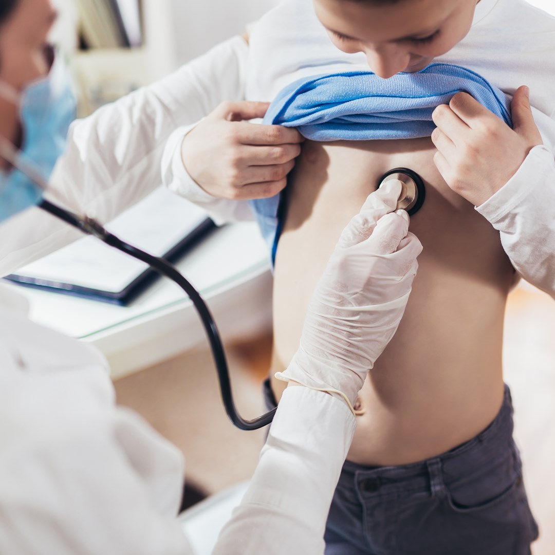 【長庚醫師團】兒童胸痛原因多，絕大多數非嚴重心臟病！但有這些狀況須就醫