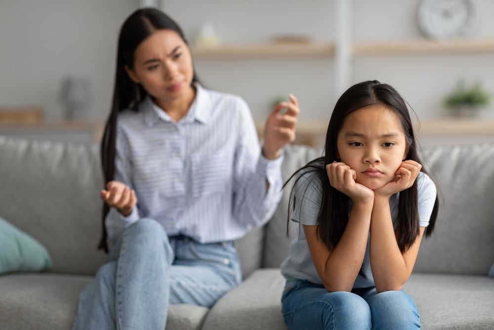 「你很煩！」孩子進入青春期後，別只問成績：父母真正該和孩子談的6件事   