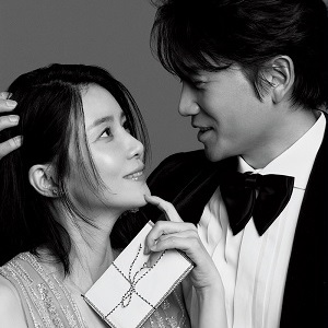 從來沒有倦怠期！池晟、李寶英甜蜜合體登雜誌紀念結婚10周年，二寶也驚喜曝光