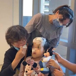 「阿嬤不要哭，我真的很愛妳」8歲女童罹罕見腦癌命危仍堅強喊話：「我想安慰阿嬤」