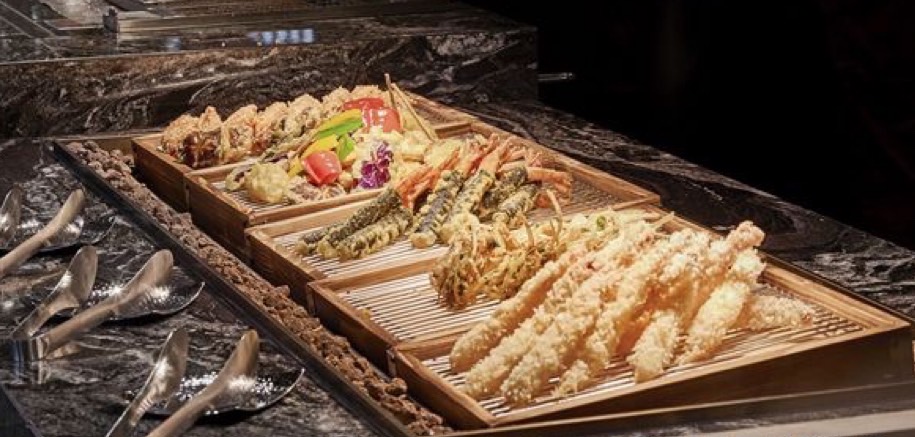 微風信義名店「饗饗」爆集體食物中毒！原因就是出現在「這食物」 ，19人送醫出現頭暈、發燒、上吐下瀉症狀