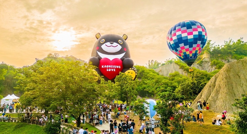 親子出遊首選！2025高雄熱氣球嘉年華9/27登場，雙主場繫留體驗等你飛