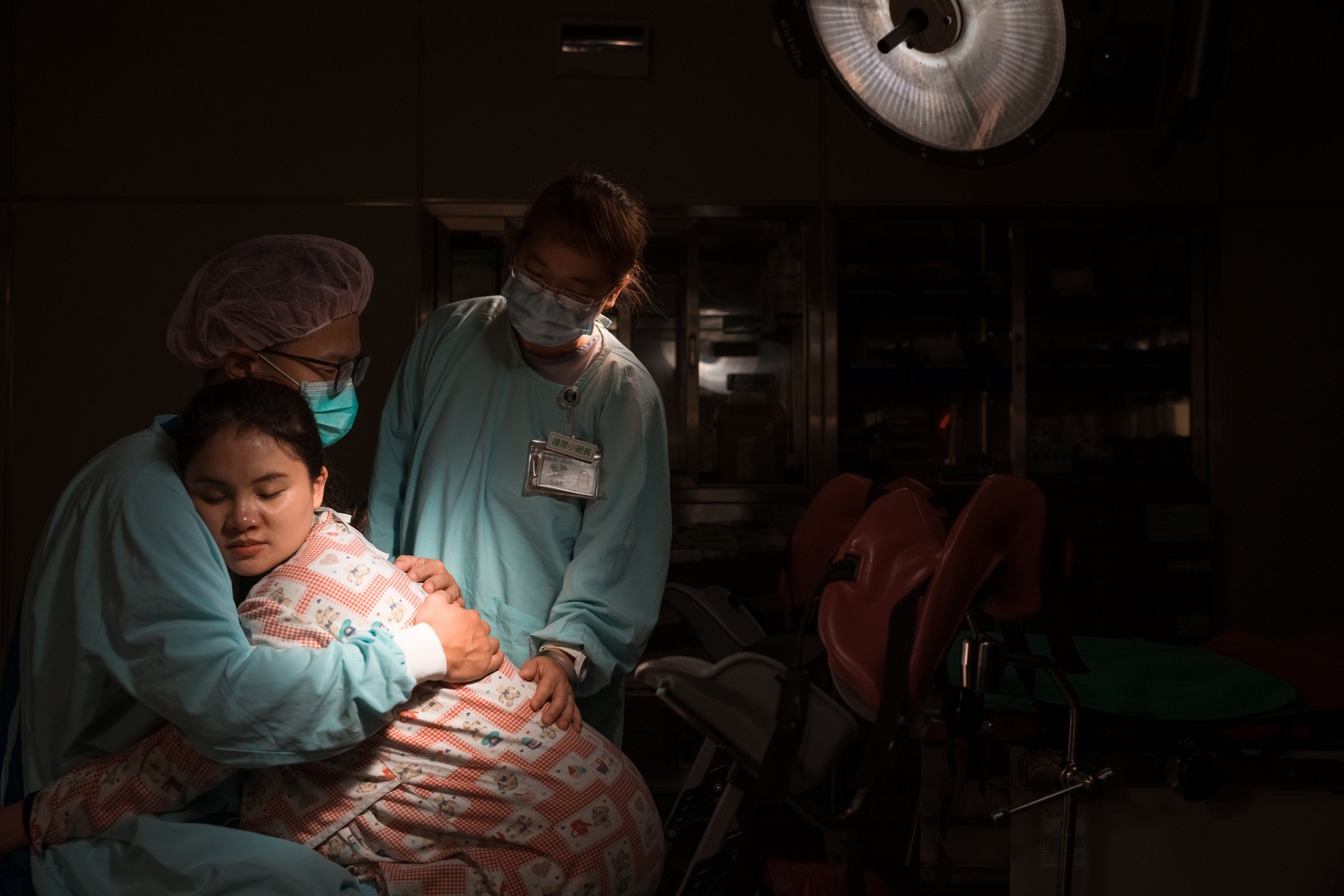 醫師與助產師共照，打造「安全又溫柔」的生產體驗！媽媽不必在醫療安全與溫柔陪伴間二選一