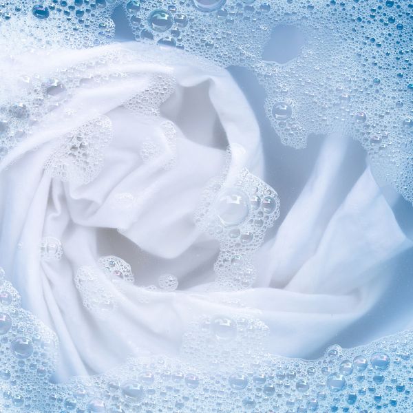 白色衣服這樣洗：泛黃、汗味不殘留