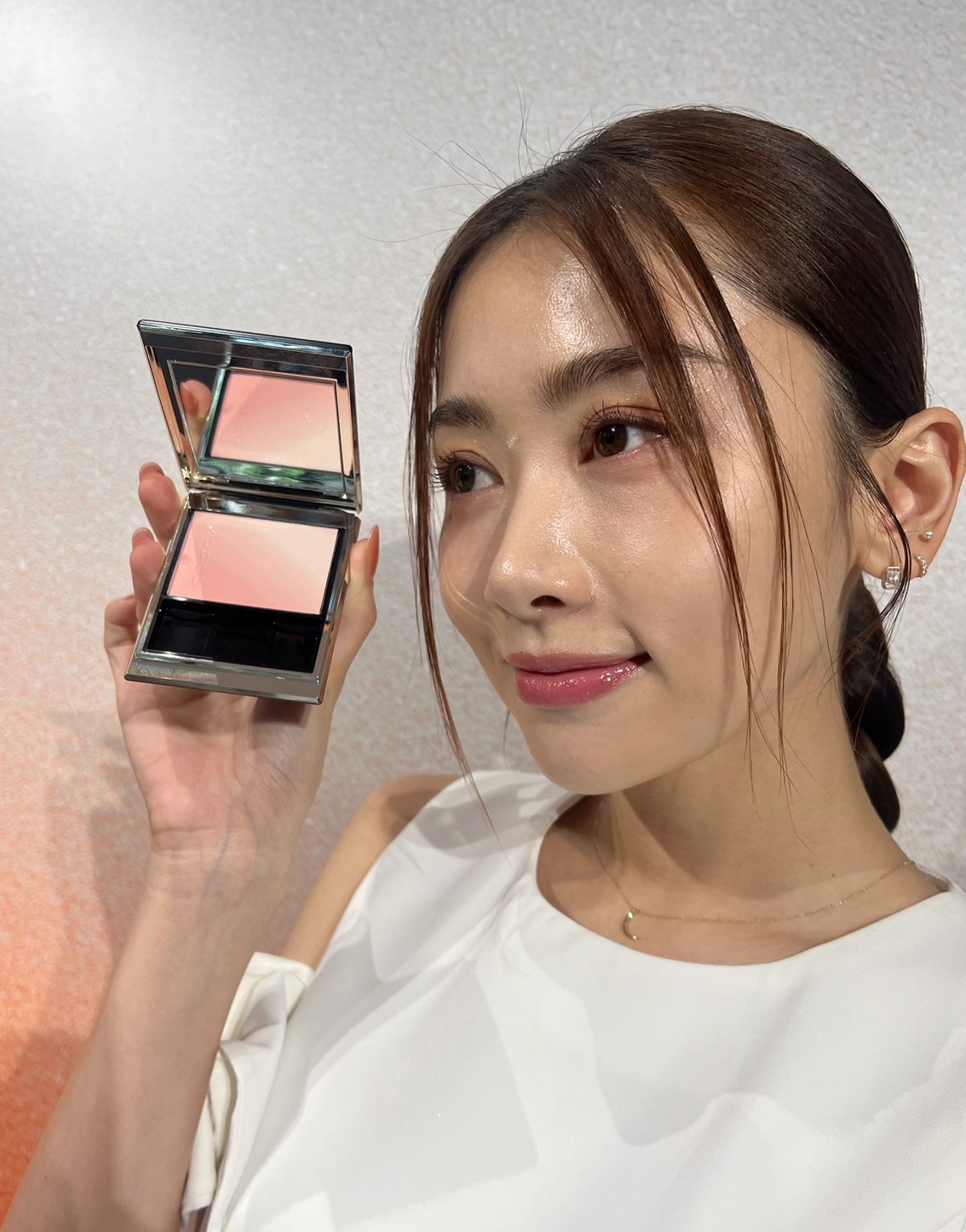 2024秋冬彩妝推薦！Paul & Joe法式眼影盤、Suqqu漸層頰彩，全部值得加入夢幻清單