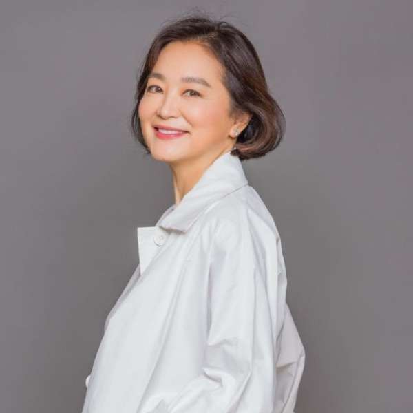 林青霞「短髮」造型一點都看不出69歲！4大凍齡髮型重點一次看，顯小臉瀏海長度是關鍵