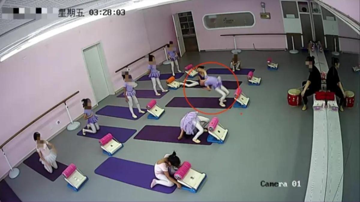 女童學舞下腰竟成一生傷痛！6歲練舞摔，需長期使用導尿器，一家人陷入長年官司與復健的煎熬