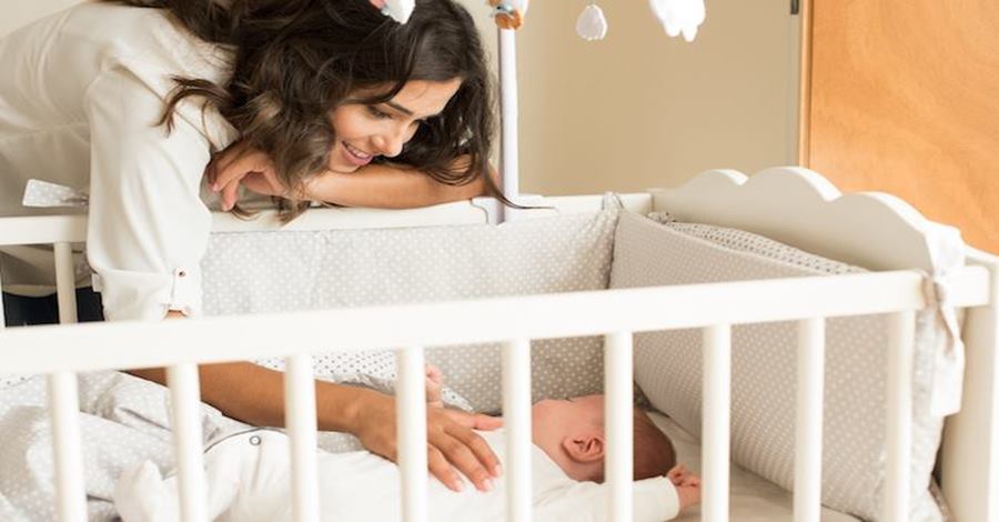 編輯精選8款嬰兒床，給寶寶安全的睡眠環境，讓他一夜好眠！