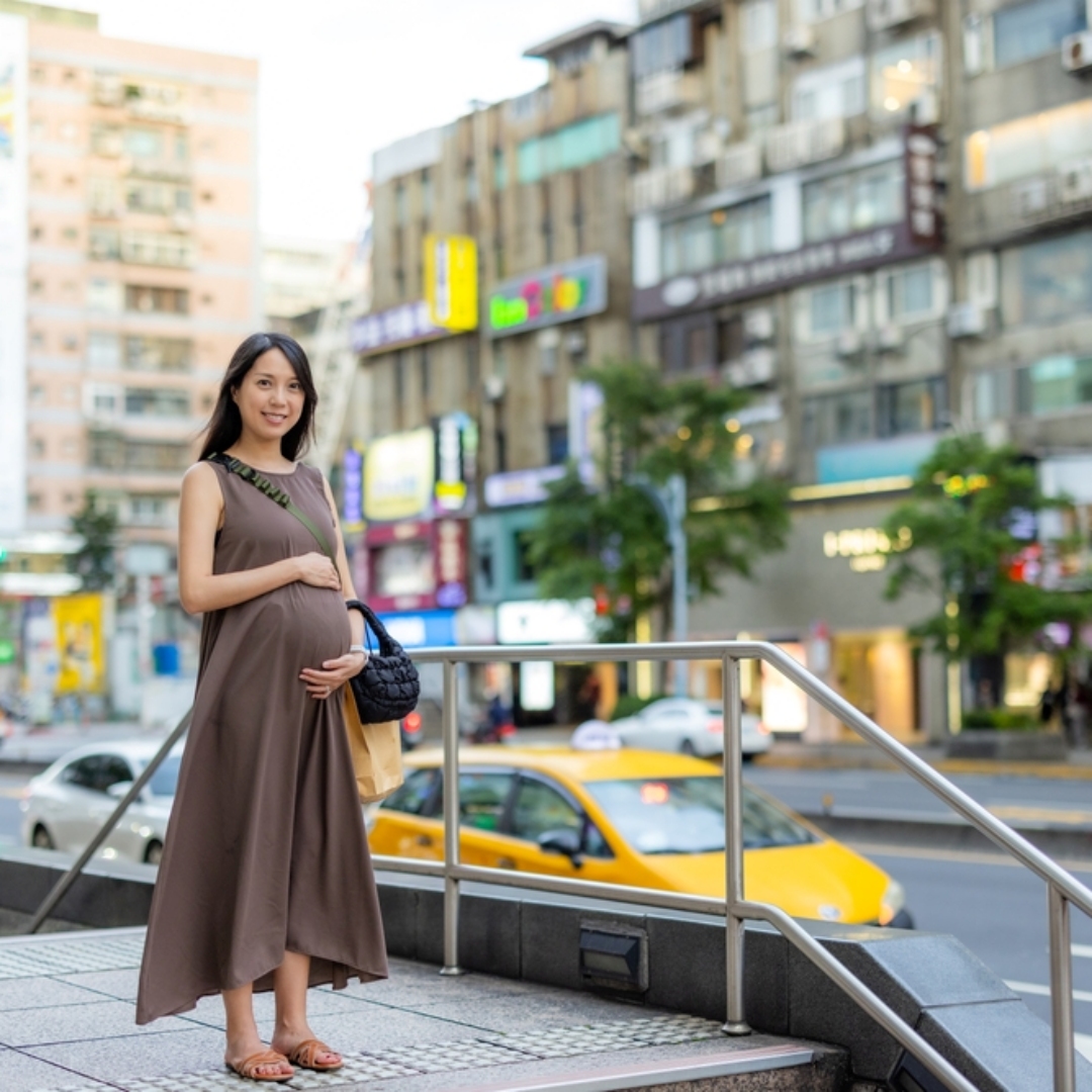 台北市「好孕專車」搭乘經驗好壞不一，議員黃瀞瑩指出司機態度與駕駛安全問題層出不窮