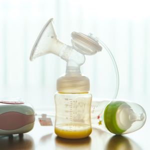 哺乳用具未清潔消毒，阪崎腸桿菌污染，男嬰身亡，專家教你最正確的泡奶步驟