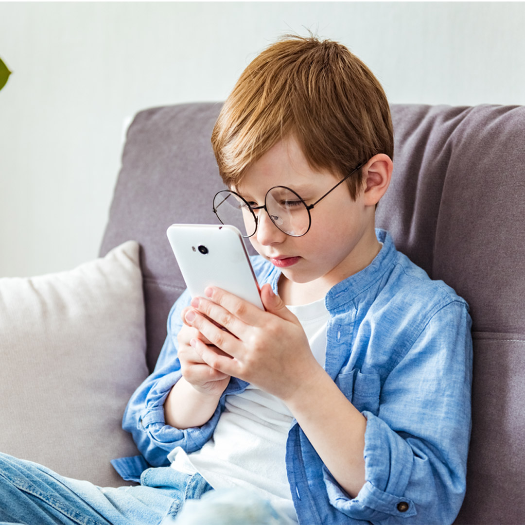 孩子近視度數狂飆？醫揭「3大惡化高峰」 黃金逆轉期這時候搶救最有效