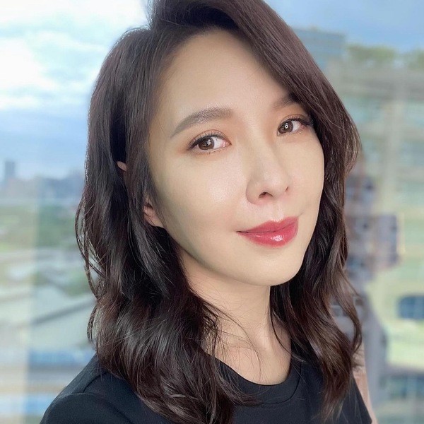 時尚媽咪Melody、逆齡女神天心光透美肌都是吃出來的 ! 彈潤光澤全身都有感