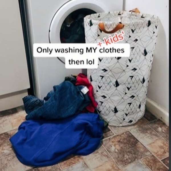 人妻大反攻！這位先生拒絕幫忙收拾衣服，還回嗆「那是妳的！」太太3動作報復讓老公無話可說