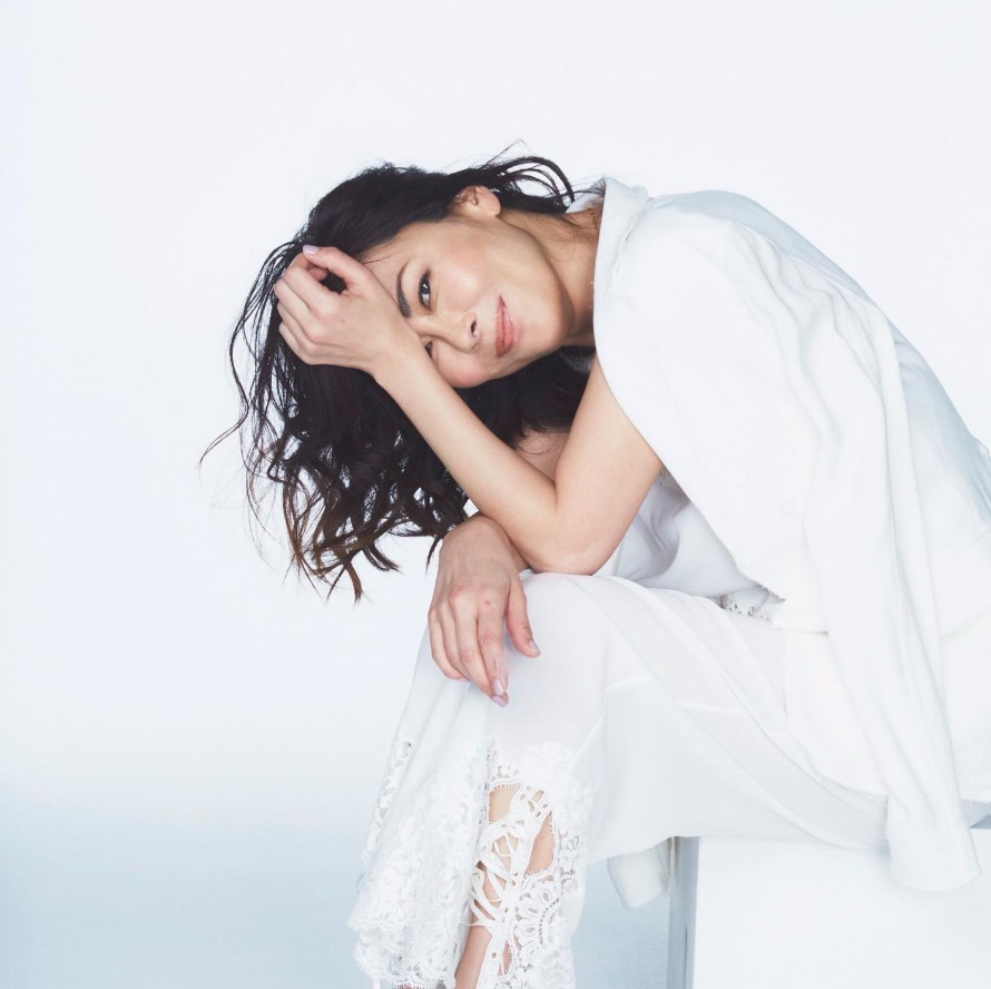 中山美穗浴缸猝逝！調查人員透露可能是「熱休克」造成心肌梗塞，天冷泡澡須注意