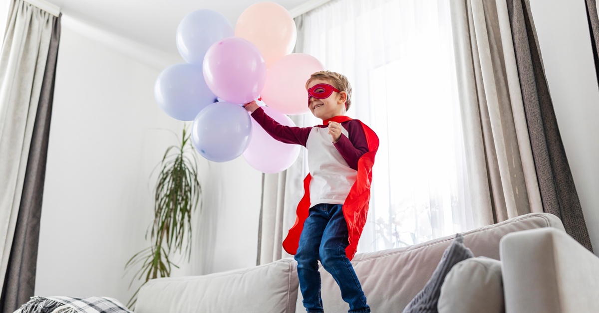 【全職爸爸育兒誌】真的有天賦這回事！打從娘胎就有力氣的兒子，以一顆球速160公里的球，讓老爸的手指骨裂