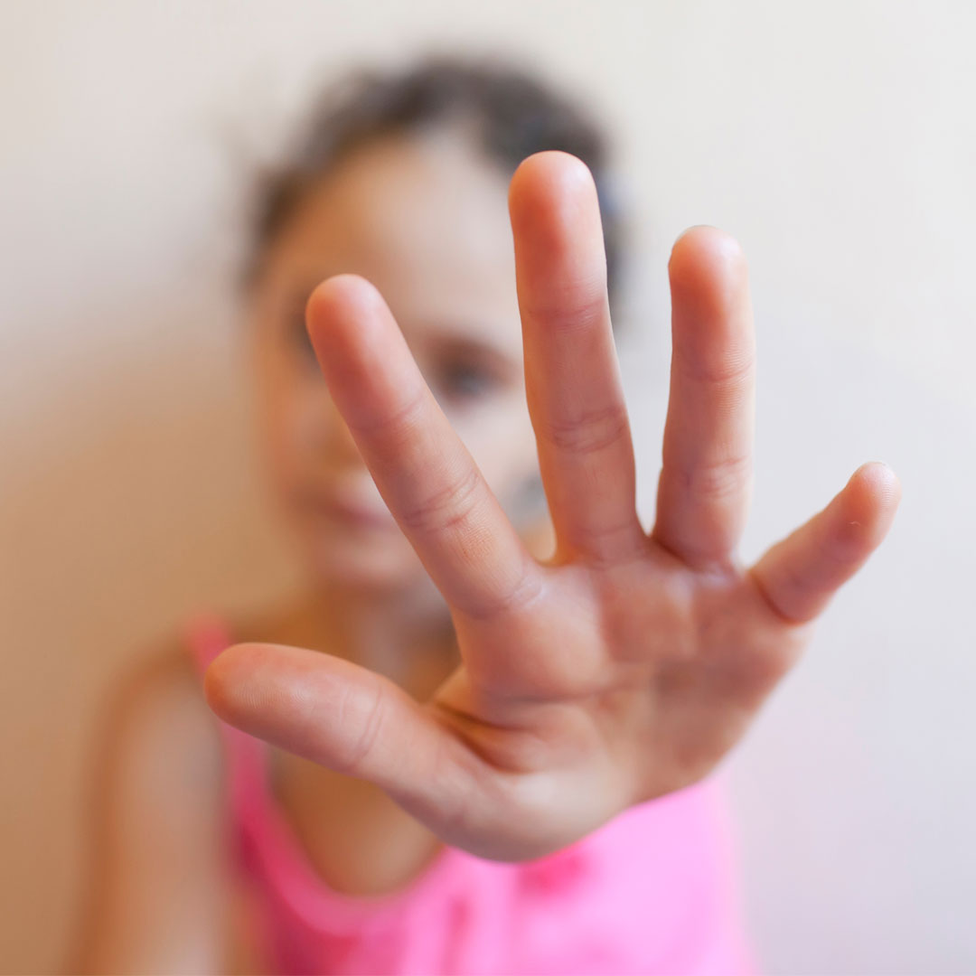 「小心陌生人」不夠了！孩子要學的其實是判斷與感覺