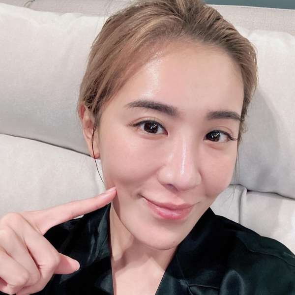 小禎與女兒同框根本像姊妹！女兒Follow她的腳步，不只開始敷面膜，一起進健身房，更大讚媽媽的超強運動力