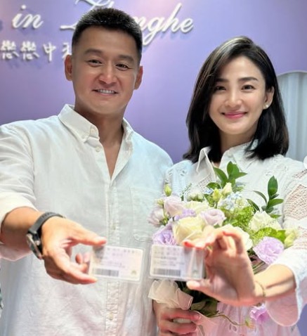 46歲洪小鈴突宣布懷孕！甜嫁20年好友張天霖，雙喜臨門公開「寶寶性別」