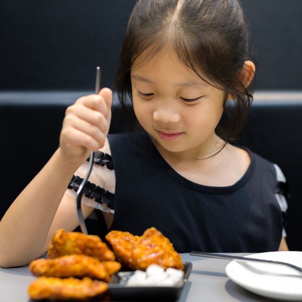 兒童外食該怎麼挑？4個給爸媽的兒童外食健康訣竅