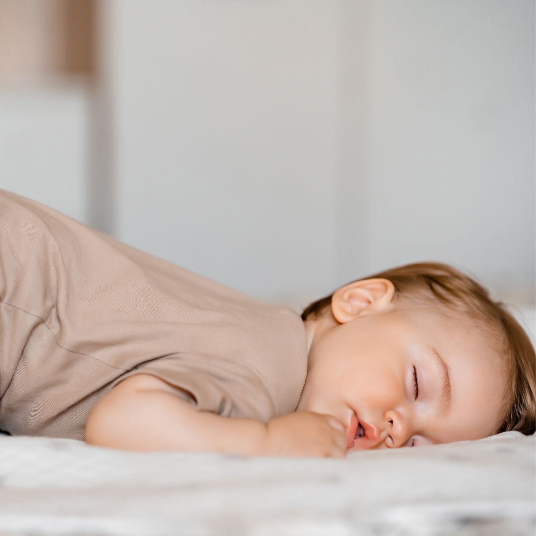 【啟蒙孩子的睡眠力】戰勝新生兒日夜顛倒有妙招，爸媽必知的育兒心法